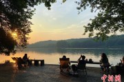 杭州“移动卧室”重塑旅行方式 “Z世代”爱上车轮上的家