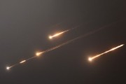 杭州伊朗以导弹齐射回应以色列的大规模袭击